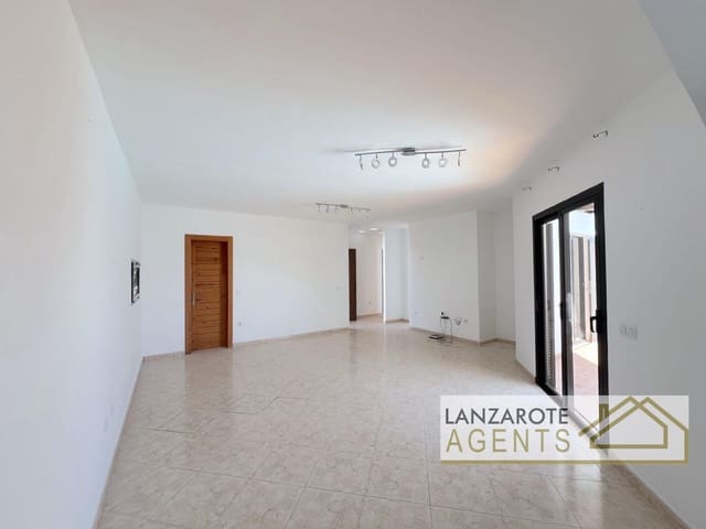 3 soverom Villa til salgs i Playa Blanca, Yaiza - € 440 000 (Ref: 8512312)