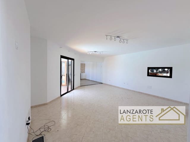 3 makuuhuone Huvila myytävänä paikassa Playa Blanca, Yaiza - 440 000 € (Ref: 8512312)