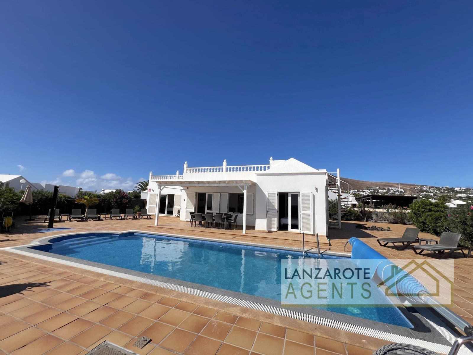 4 soveværelse Villa til salg i Playa Blanca - € 849.000 (Ref: 8637220)