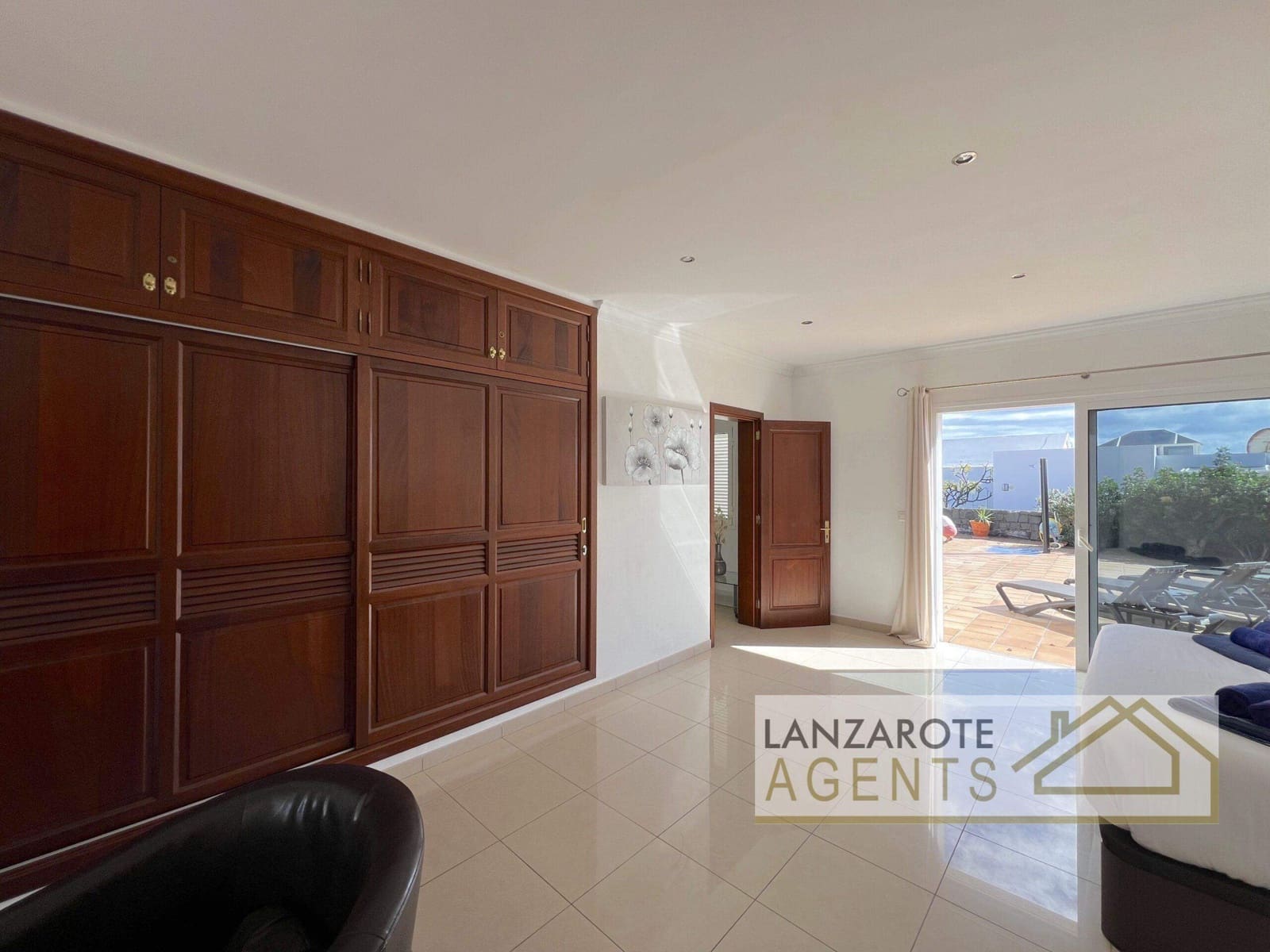4 soveværelse Villa til salg i Playa Blanca - € 849.000 (Ref: 8637220)