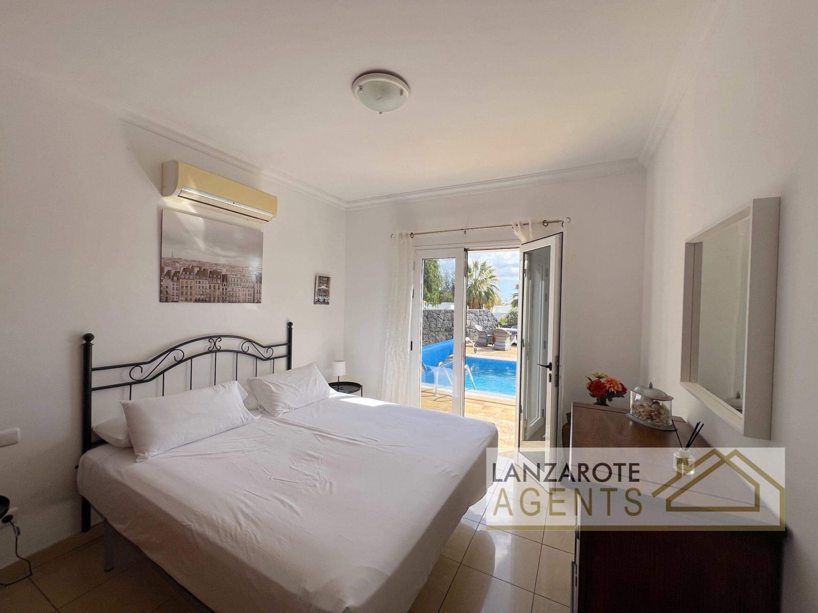 4 soveværelse Villa til salg i Playa Blanca - € 849.000 (Ref: 8637220)