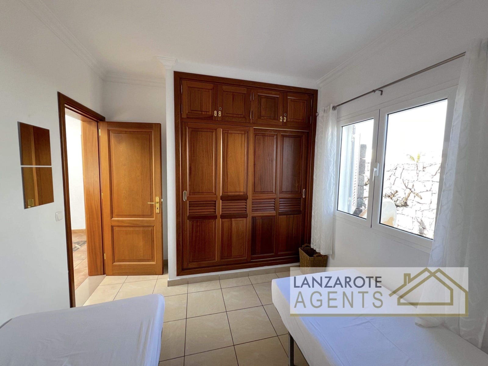 4 soveværelse Villa til salg i Playa Blanca - € 849.000 (Ref: 8637220)