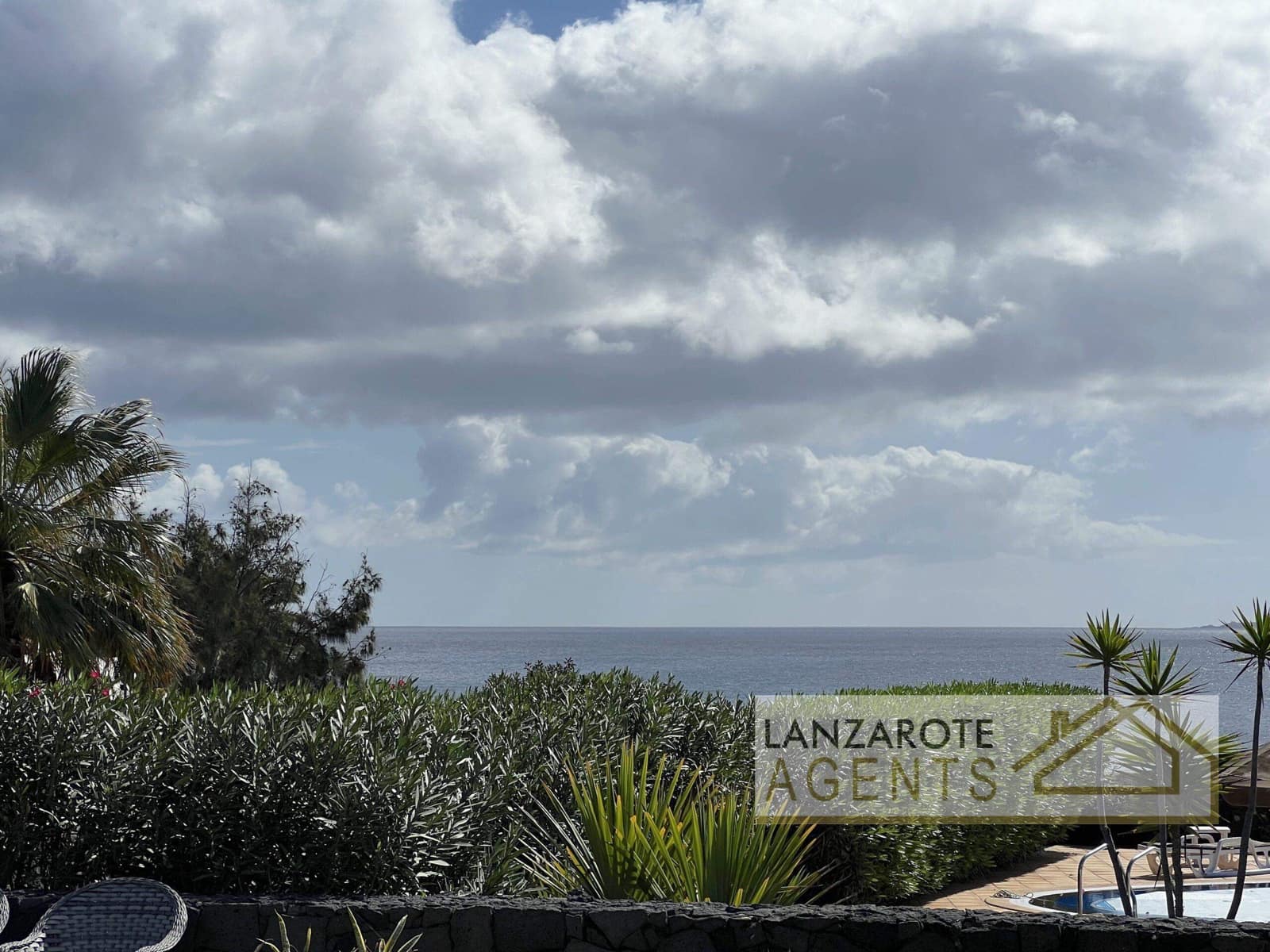 4 soveværelse Villa til salg i Playa Blanca - € 849.000 (Ref: 8637220)