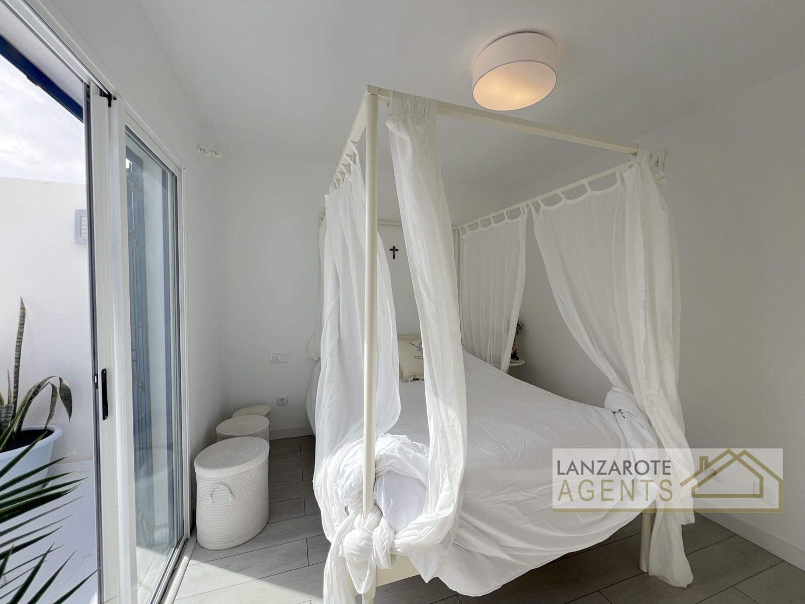 3 soverom Villa til salgs i Playa Blanca - € 497 000 (Ref: 8682687)