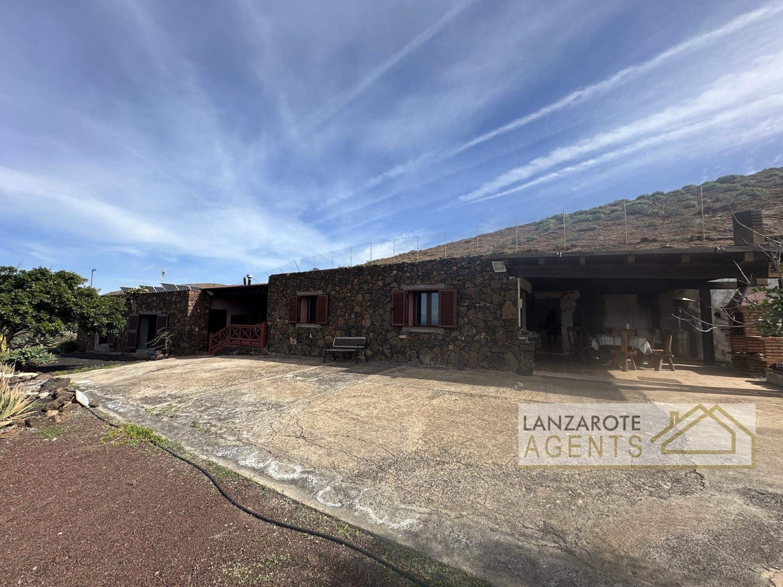 2 soveværelse Villa til salg i Tinajo - € 625.000 (Ref: 8735872)