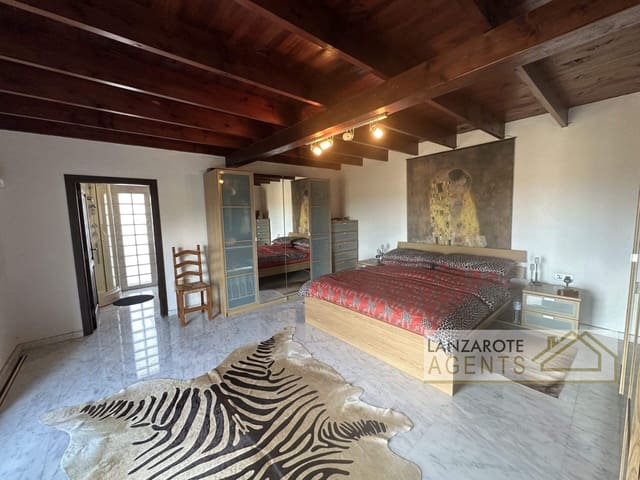 2 soveværelse Villa til salg i Tinajo - € 625.000 (Ref: 8735872)