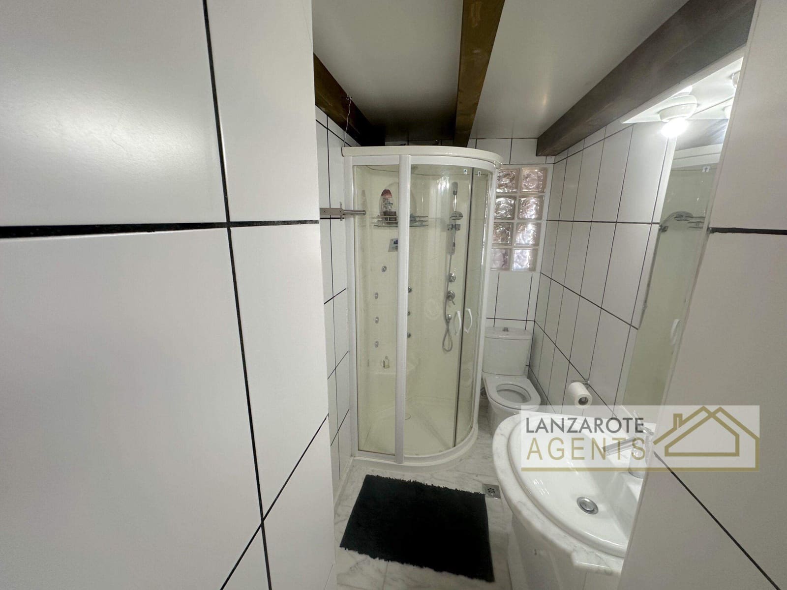 2 slaapkamer Villa te koop in Tinajo - € 550.000 (Ref: 8735872)