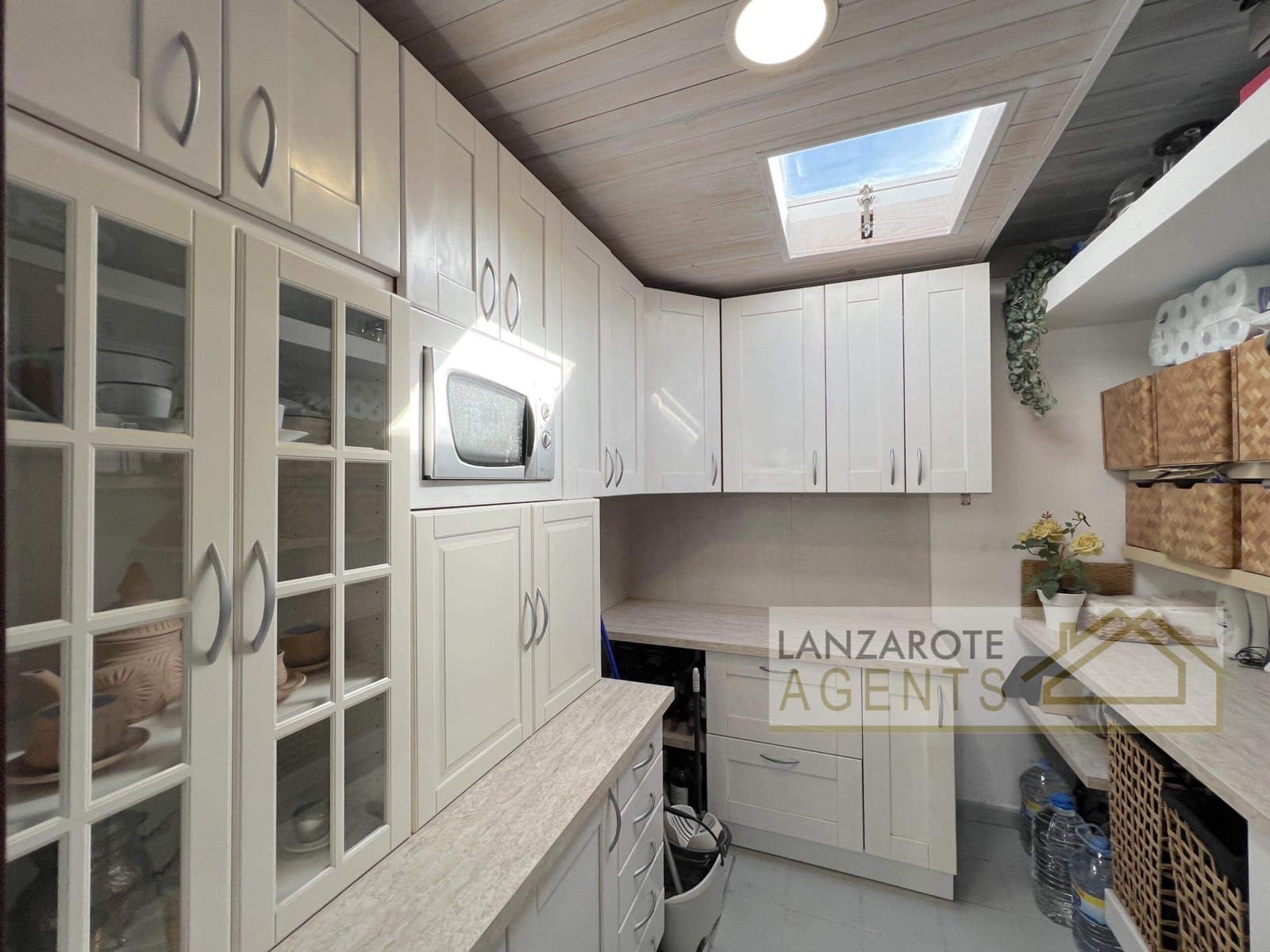 3 soveværelse Villa til salg i Playa Blanca med swimmingpool - € 715.000 (Ref: 8802499)