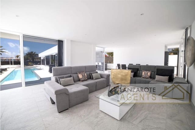 4 makuuhuone Huvila myytävänä paikassa Playa Blanca, Yaiza - 1 350 000 € (Ref: 8813445)