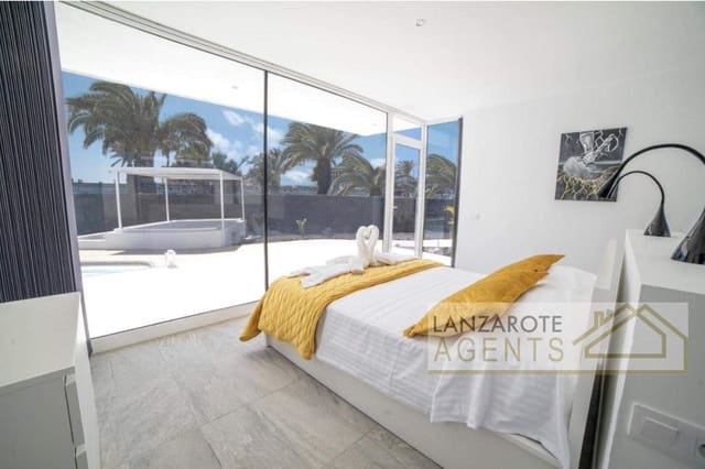 4 makuuhuone Huvila myytävänä paikassa Playa Blanca, Yaiza - 1 350 000 € (Ref: 8813445)