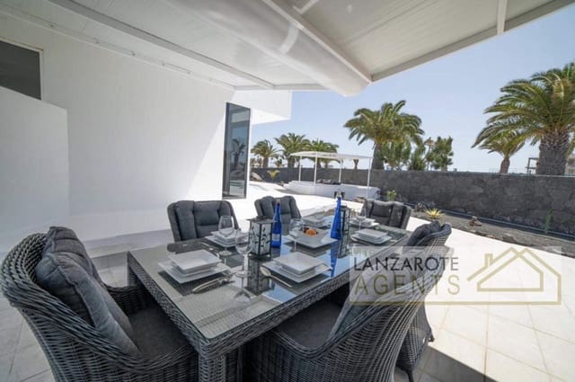 4 makuuhuone Huvila myytävänä paikassa Playa Blanca, Yaiza - 1 350 000 € (Ref: 8813445)