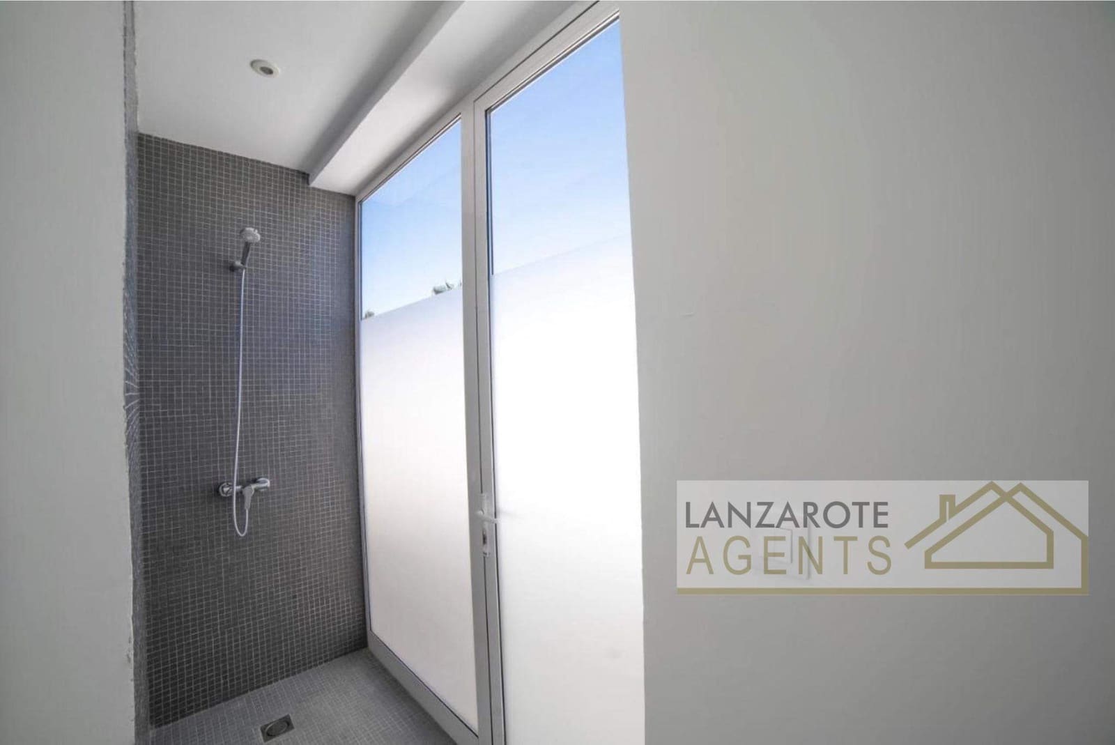 4 Zimmer Villa zu verkaufen in Playa Blanca - 1.350.000 € (Ref: 8813445)