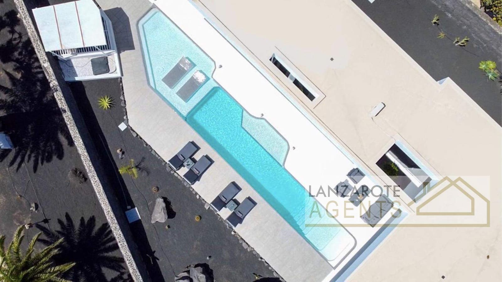 4 Zimmer Villa zu verkaufen in Playa Blanca - 1.350.000 € (Ref: 8813445)