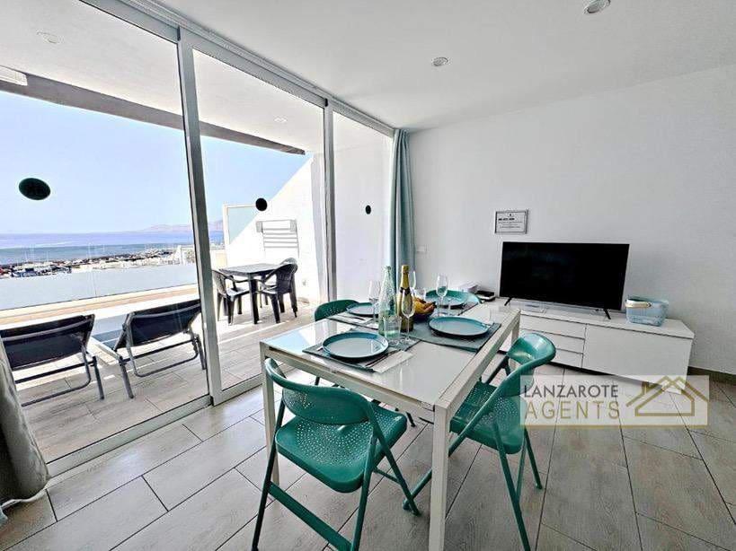 2 quarto Apartamento para venda em Puerto del Carmen com piscina - 630 000 € (Ref: 8813446)