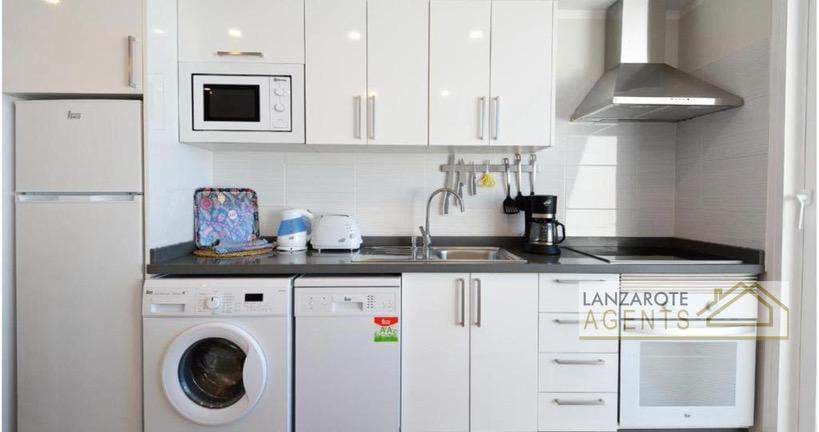 2 quarto Apartamento para venda em Puerto del Carmen com piscina - 630 000 € (Ref: 8813446)