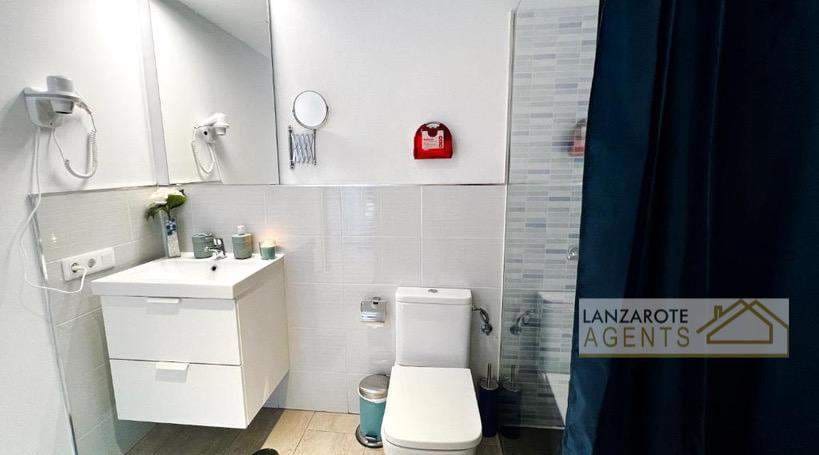 2 quarto Apartamento para venda em Puerto del Carmen com piscina - 630 000 € (Ref: 8813446)