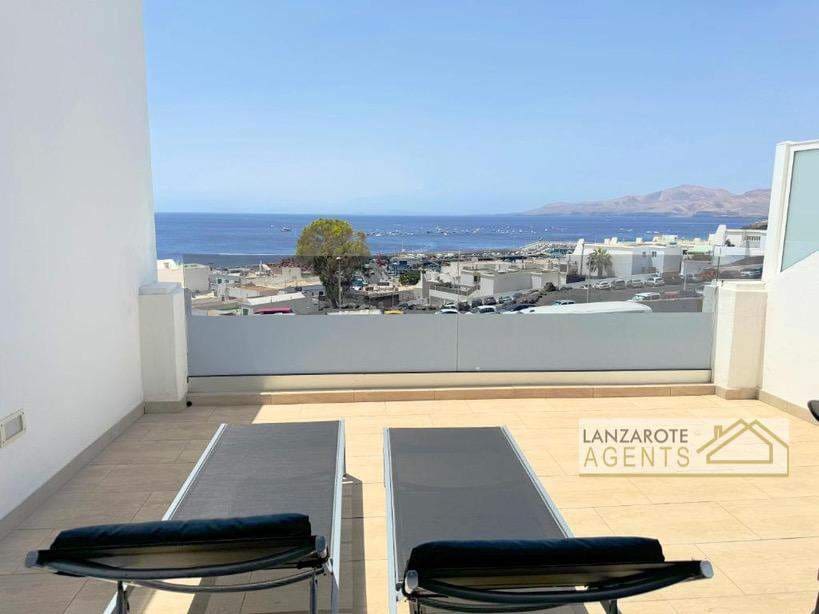 2 quarto Apartamento para venda em Puerto del Carmen com piscina - 630 000 € (Ref: 8813446)