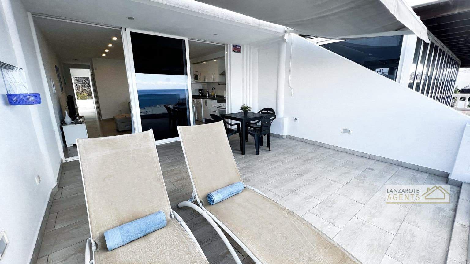 2 quarto Apartamento para venda em Puerto del Carmen com piscina - 630 000 € (Ref: 8813446)