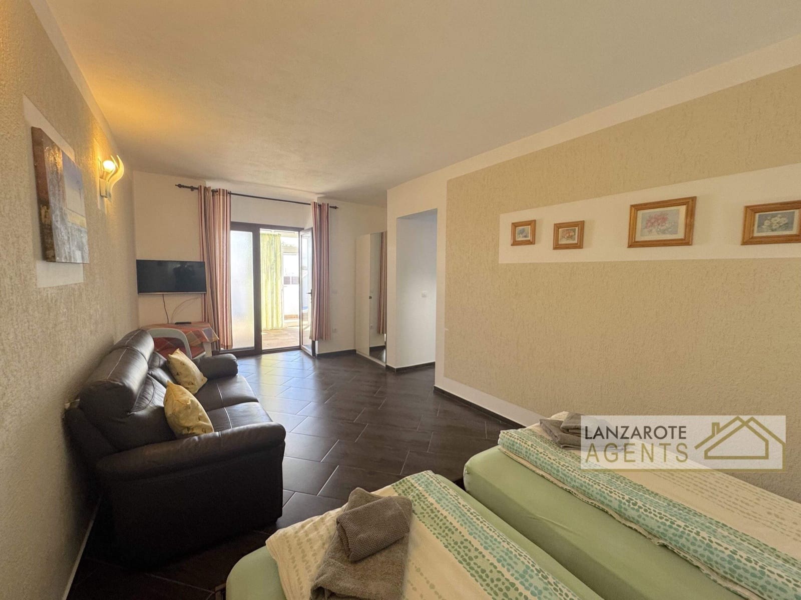 4 slaapkamer Halfvrijstaande villa te koop in Playa Blanca - € 529.000 (Ref: 8960893)