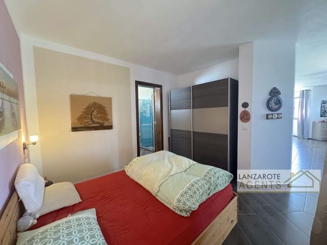 4 makuuhuone Paritalo myytävänä paikassa Playa Blanca, Yaiza - 529 000 € (Ref: 8960893)