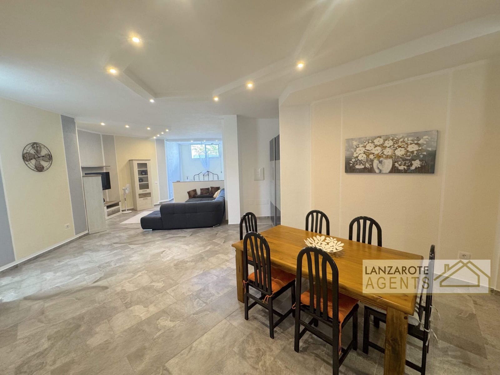 4 slaapkamer Halfvrijstaande villa te koop in Playa Blanca - € 529.000 (Ref: 8960893)