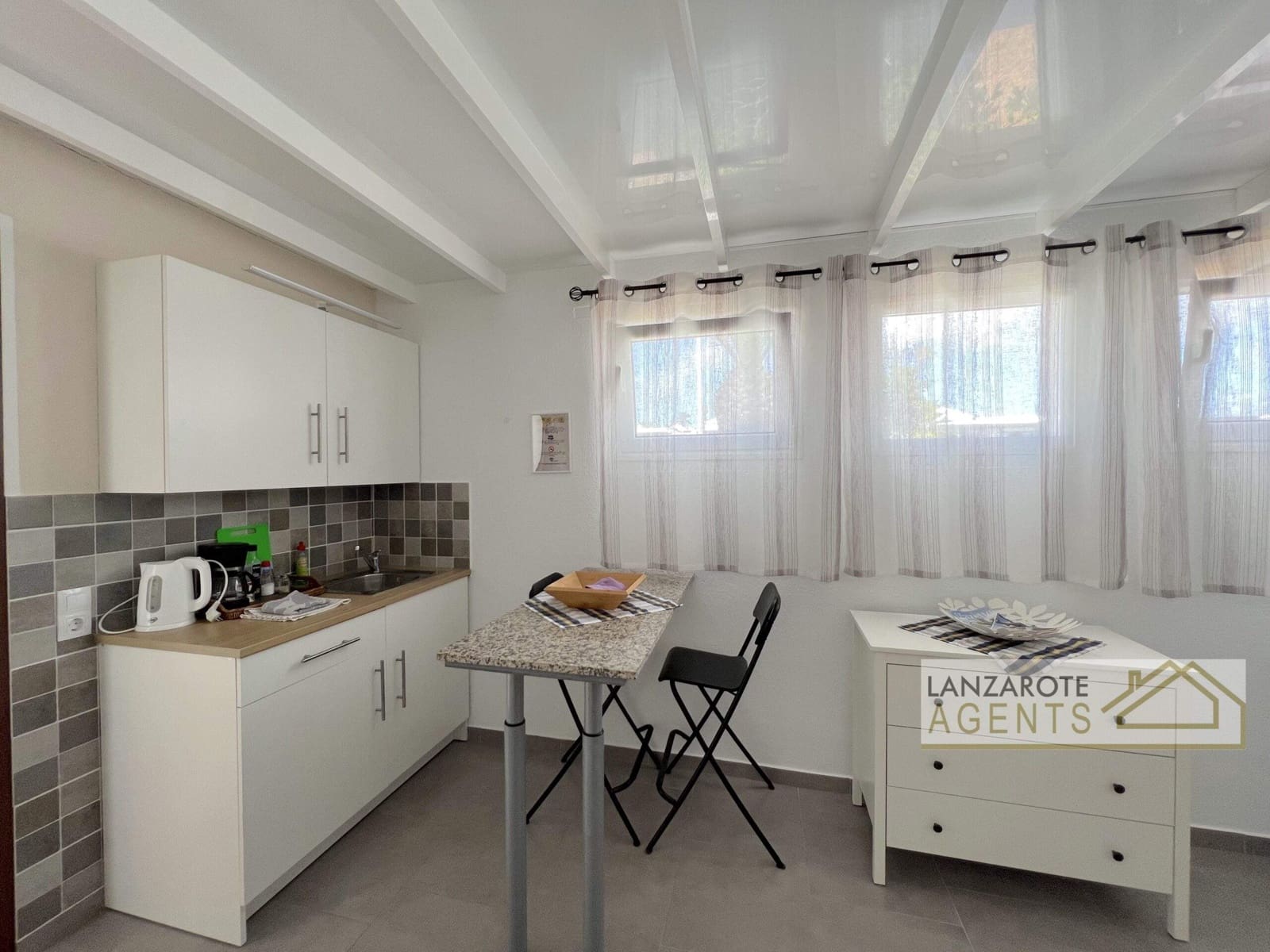 4 slaapkamer Halfvrijstaande villa te koop in Playa Blanca - € 529.000 (Ref: 8960893)