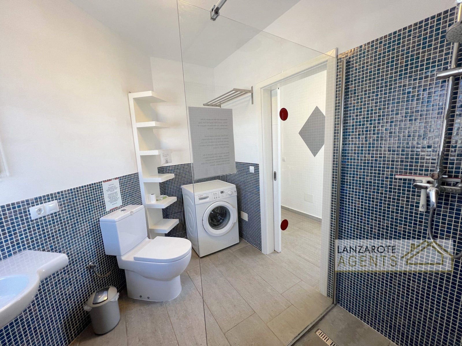 4 bedroom Villa for sale in Playa Blanca - € 595,000 (Ref: 8981837)