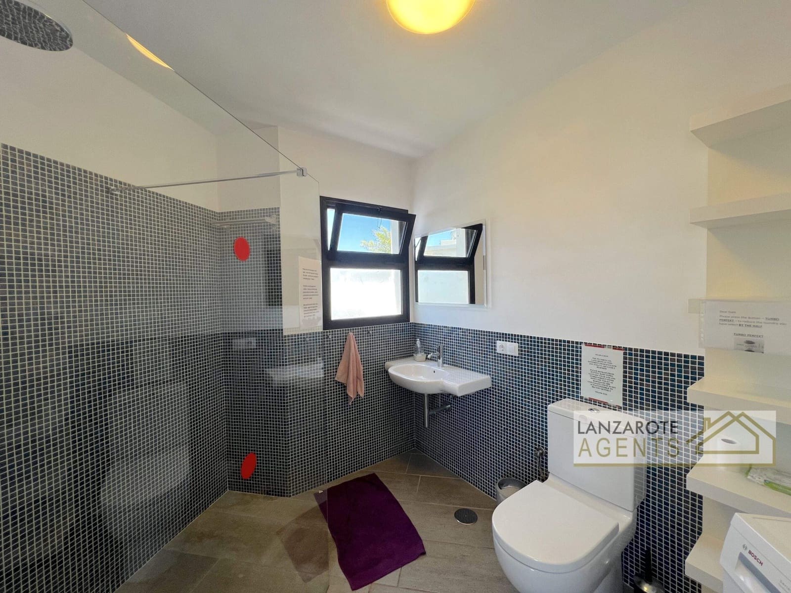 4 soveværelse Villa til salg i Playa Blanca med swimmingpool - € 575.000 (Ref: 8981837)