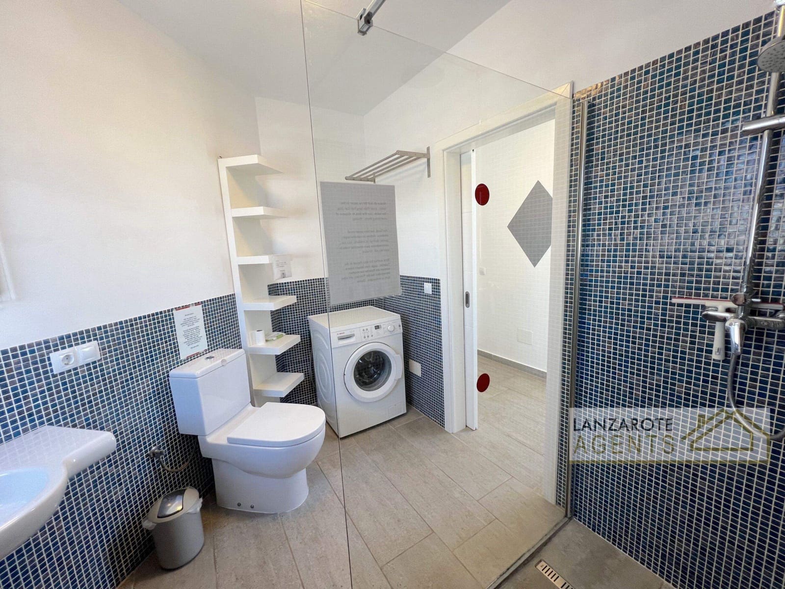 4 soveværelse Villa til salg i Playa Blanca med swimmingpool - € 575.000 (Ref: 8981837)