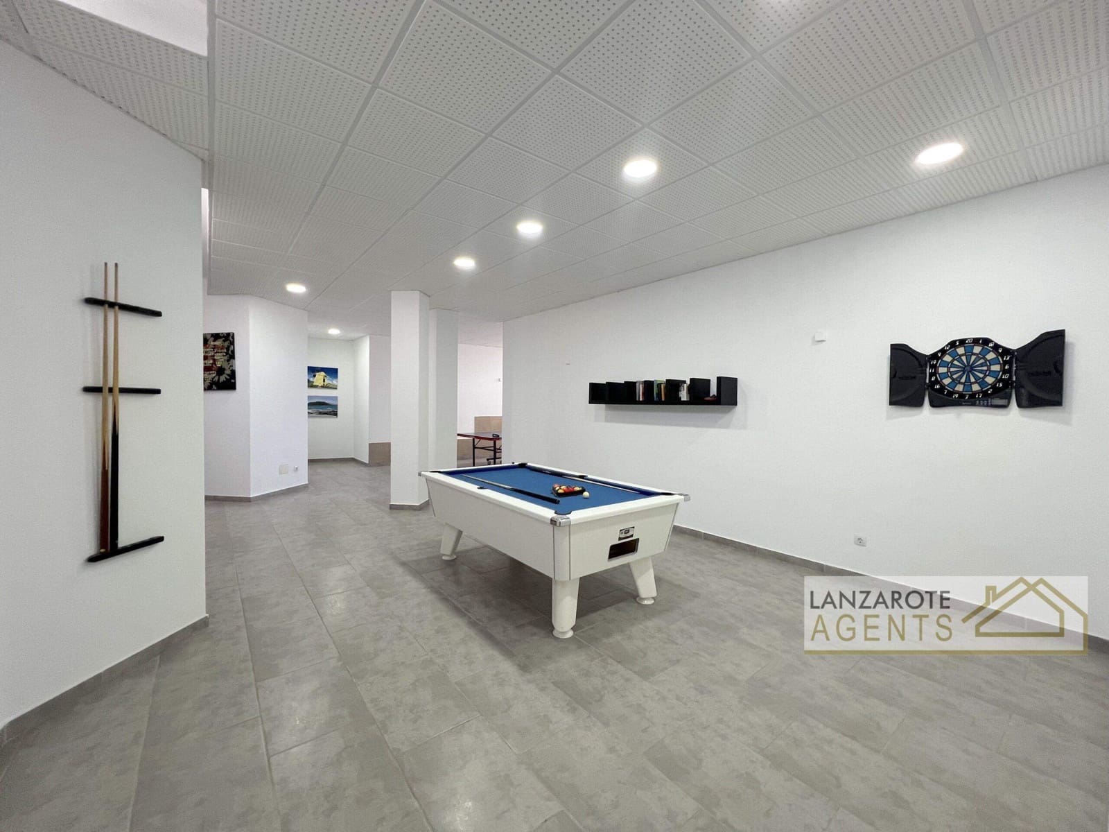 4 soveværelse Villa til salg i Playa Blanca med swimmingpool - € 575.000 (Ref: 8981837)