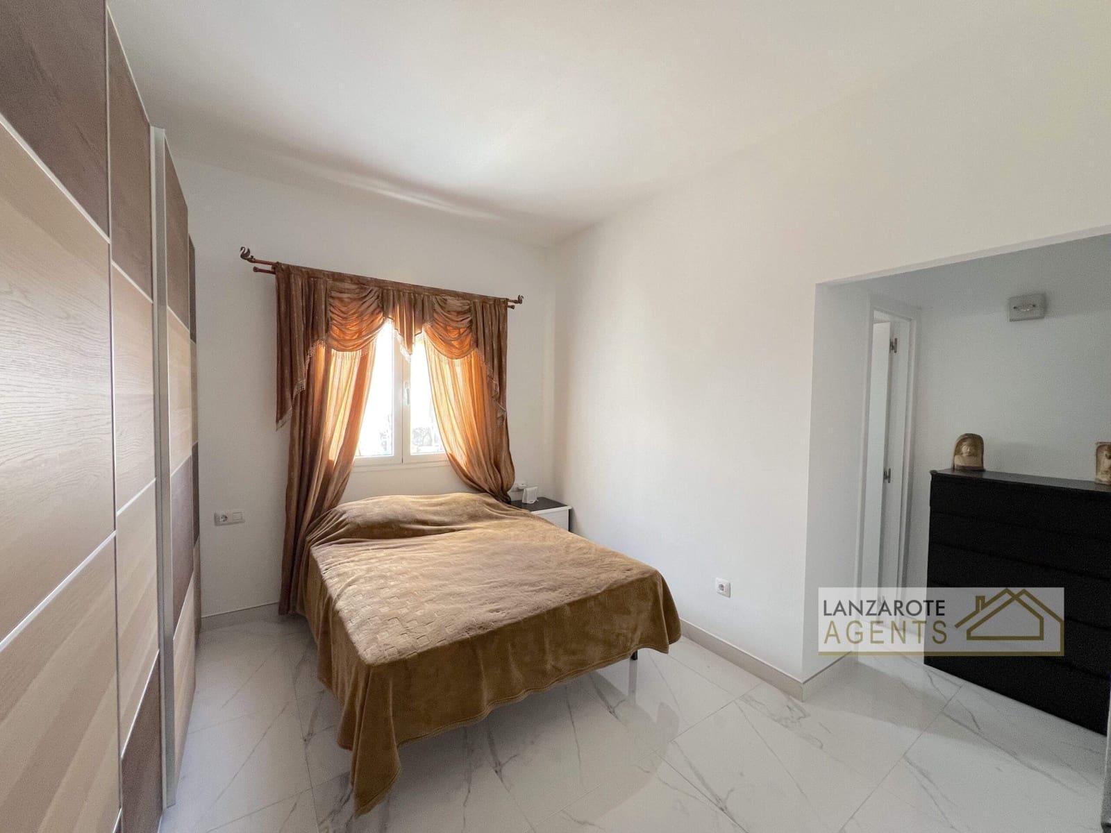 6 sypialnia Willa na sprzedaż w Playa Blanca z basenem - 645 000 € (Ref: 8997721)