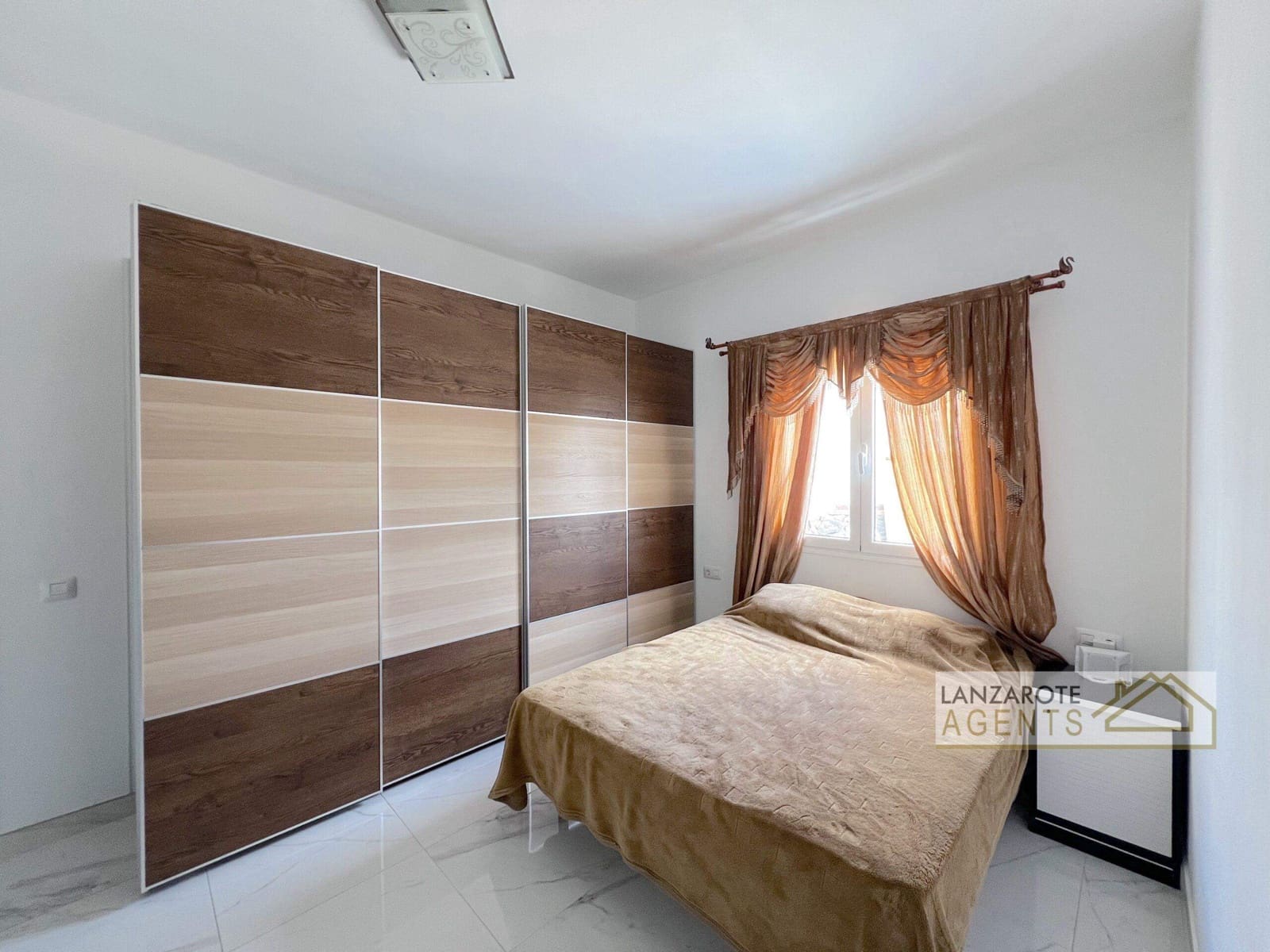 6 sypialnia Willa na sprzedaż w Playa Blanca z basenem - 645 000 € (Ref: 8997721)