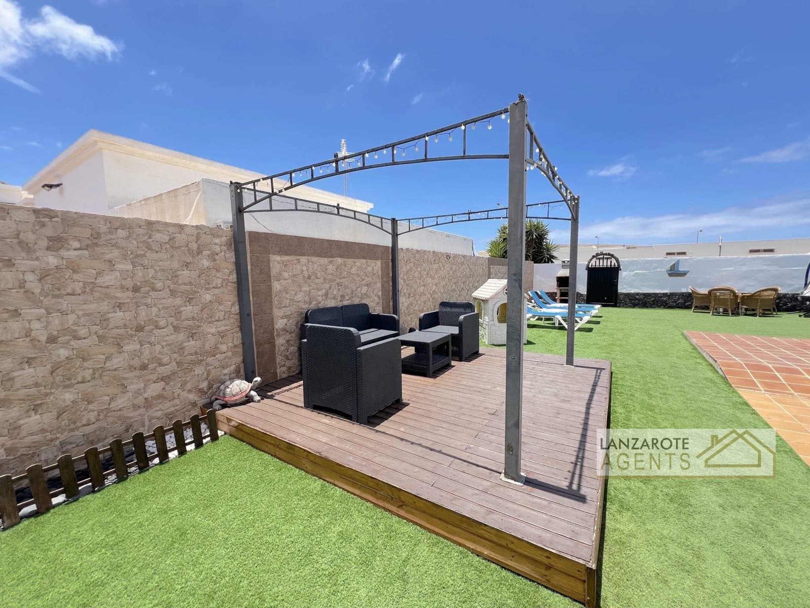 6 sypialnia Willa na sprzedaż w Playa Blanca z basenem - 645 000 € (Ref: 8997721)