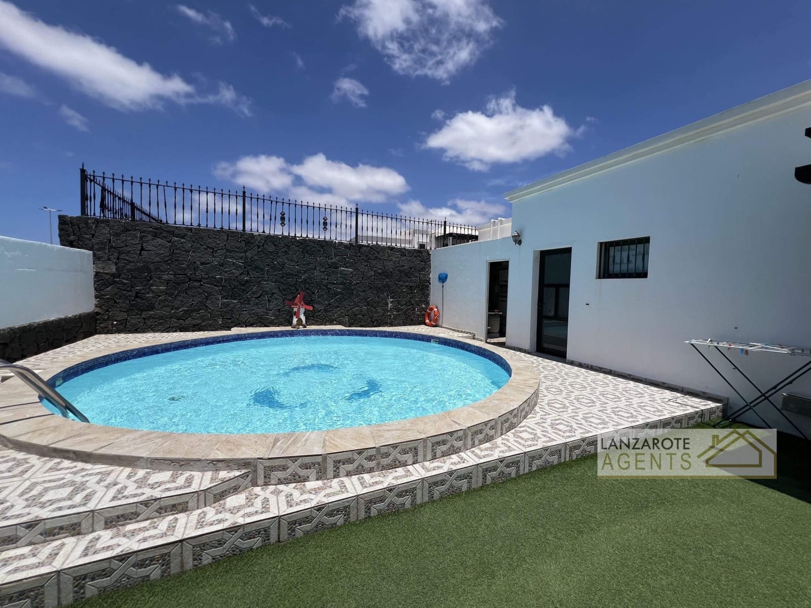 6 sypialnia Willa na sprzedaż w Playa Blanca z basenem - 645 000 € (Ref: 8997721)