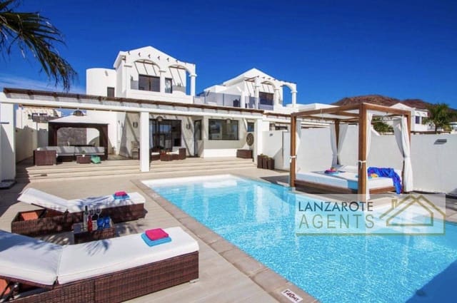 3 soveværelse Villa til salg i Playa Blanca, Yaiza - € 597.400 (Ref: 9103591)