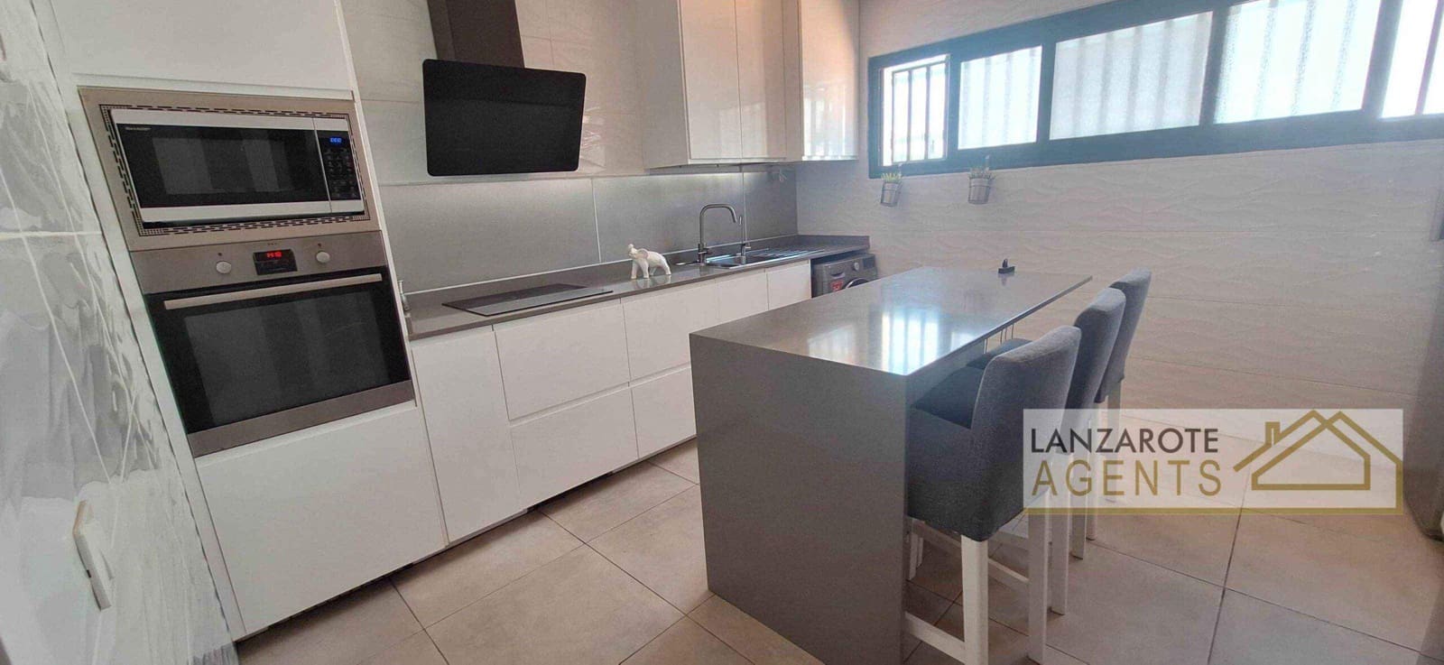 3 soveværelse Rækkehus til salg i Playa Blanca - € 275.000 (Ref: 9172193)