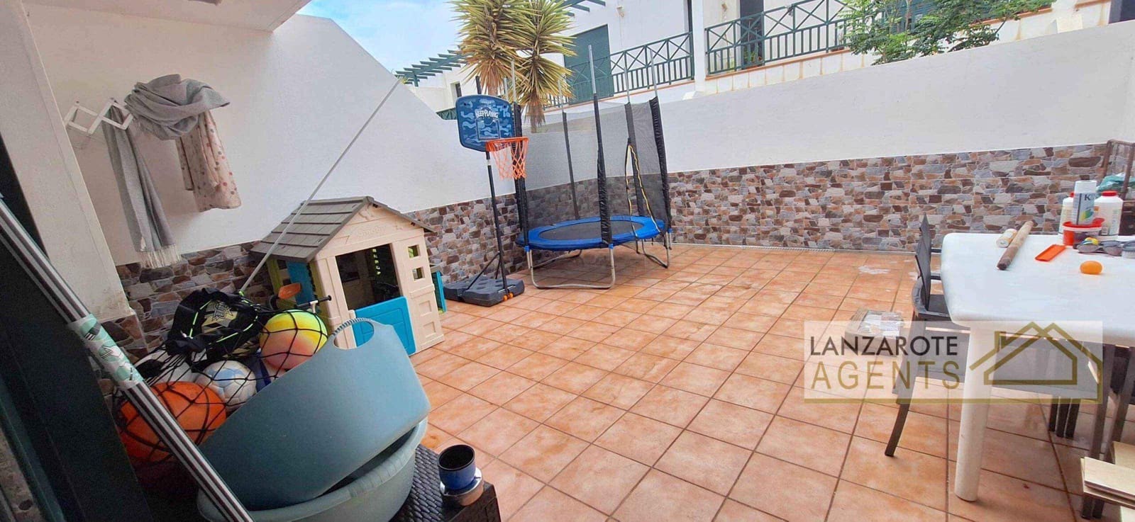 3 soveværelse Rækkehus til salg i Playa Blanca - € 275.000 (Ref: 9172193)