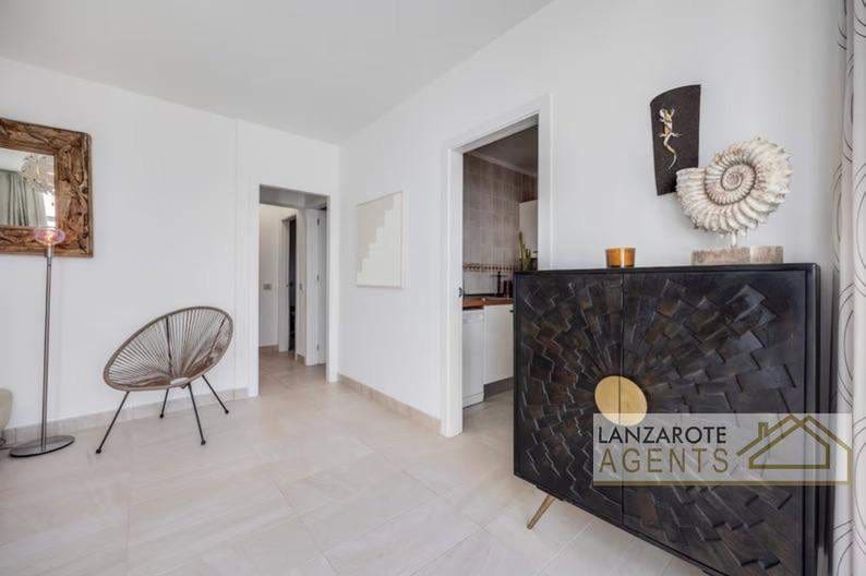 2 soveværelse Villa til salg i Puerto Calero med swimmingpool - € 529.000 (Ref: 9255859)