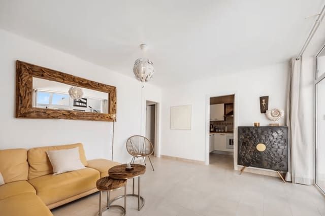2 Zimmer Villa zu verkaufen in Puerto Calero, Yaiza mit Pool - 459.000 € (Ref: 9255859)