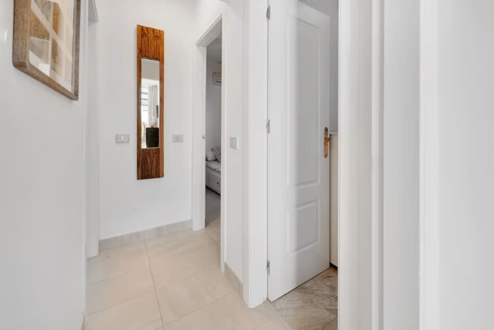 2 bedroom Villa for sale in Puerto Calero with pool - € 449,000 (Ref: 9255859)