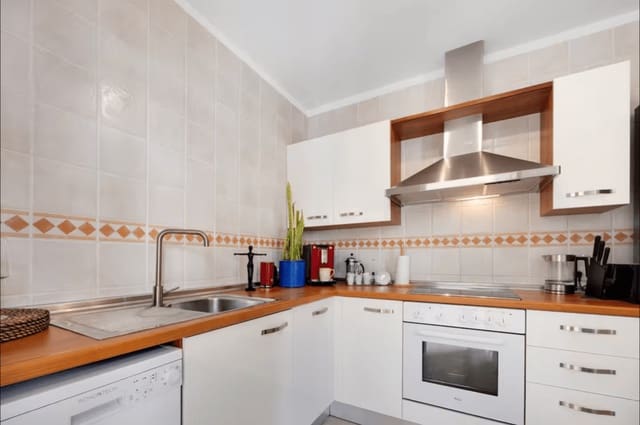 2 Zimmer Villa zu verkaufen in Puerto Calero, Yaiza mit Pool - 459.000 € (Ref: 9255859)