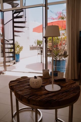 2 Zimmer Villa zu verkaufen in Puerto Calero, Yaiza mit Pool - 459.000 € (Ref: 9255859)
