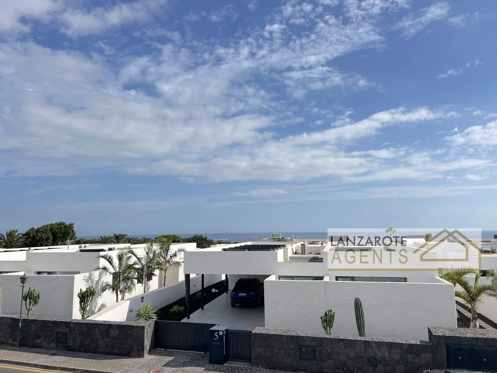 3 soveværelse Villa til salg i Puerto Calero med swimmingpool garage - € 380.000 (Ref: 9296345)