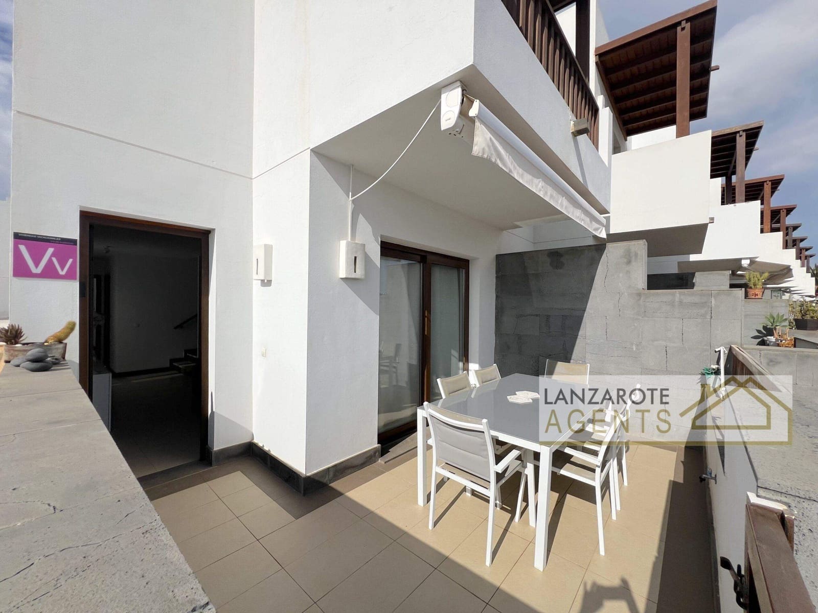 3 soveværelse Villa til salg i Puerto Calero med swimmingpool garage - € 380.000 (Ref: 9296345)