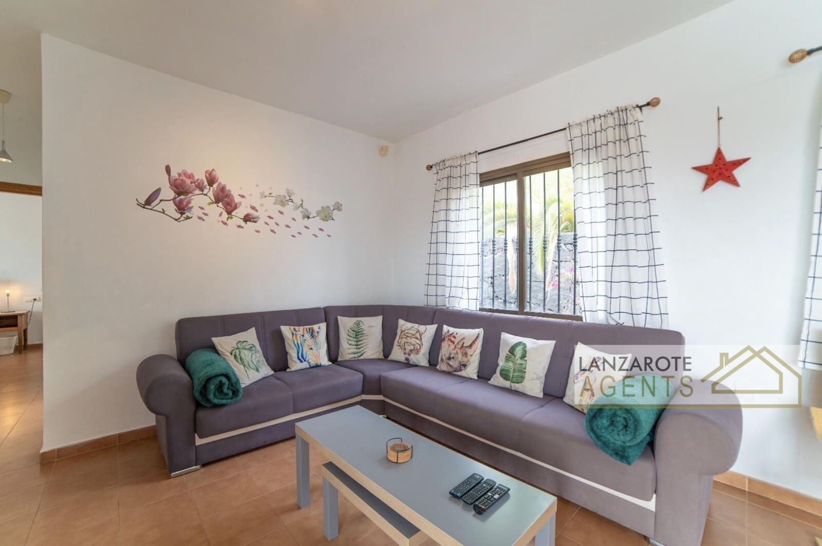3 makuuhuone Huvila myytävänä paikassa Playa Blanca mukana uima-altaan - 499 000 € (Ref: 9298868)