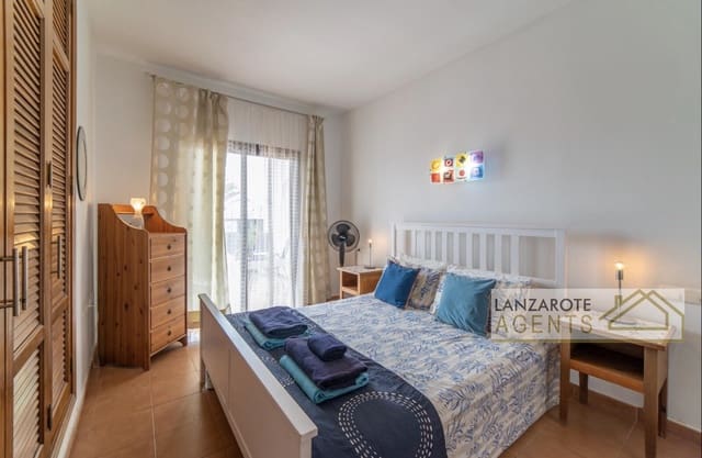 3 makuuhuone Huvila myytävänä paikassa Playa Blanca, Yaiza mukana uima-altaan - 499 000 € (Ref: 9298868)