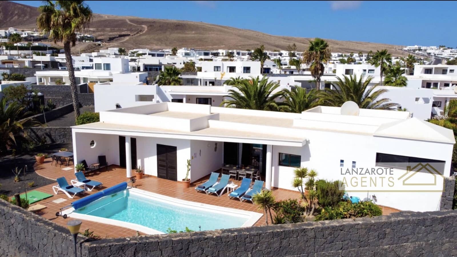 3 makuuhuone Huvila myytävänä paikassa Playa Blanca mukana uima-altaan - 499 000 € (Ref: 9298868)