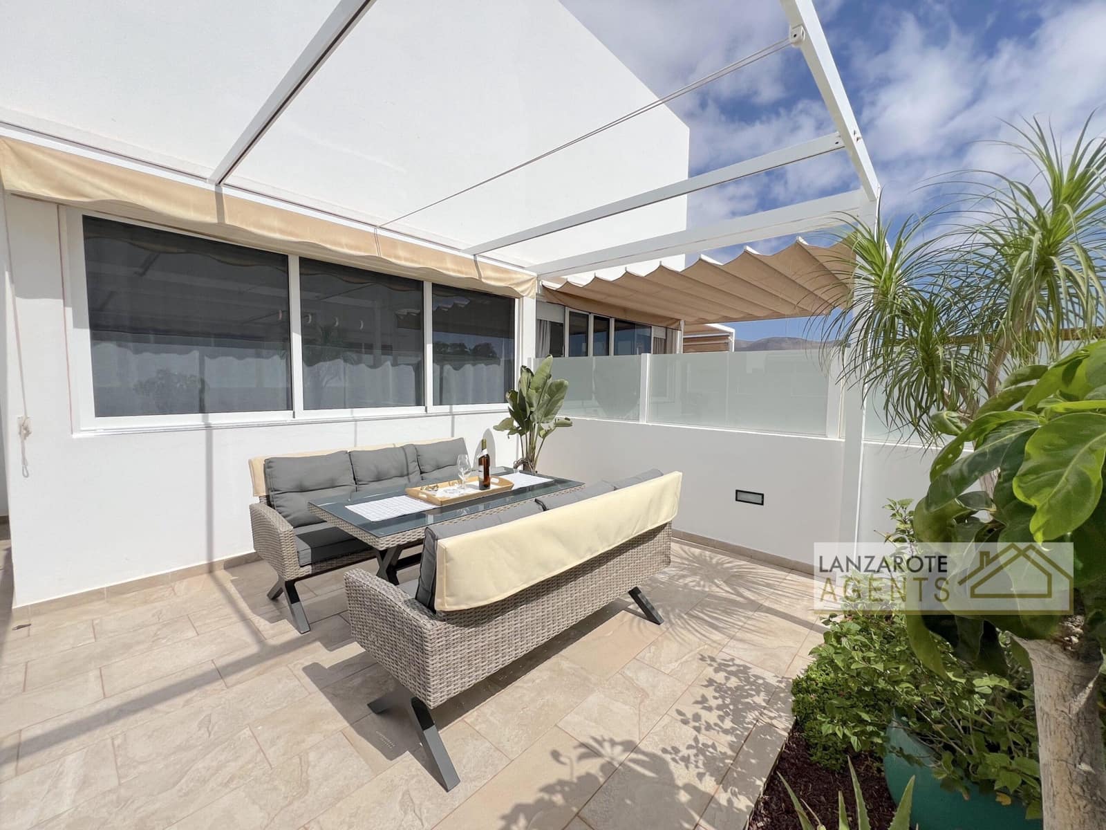 2 Zimmer Villa zu verkaufen in Playa Blanca - 465.000 € (Ref: 9311967)