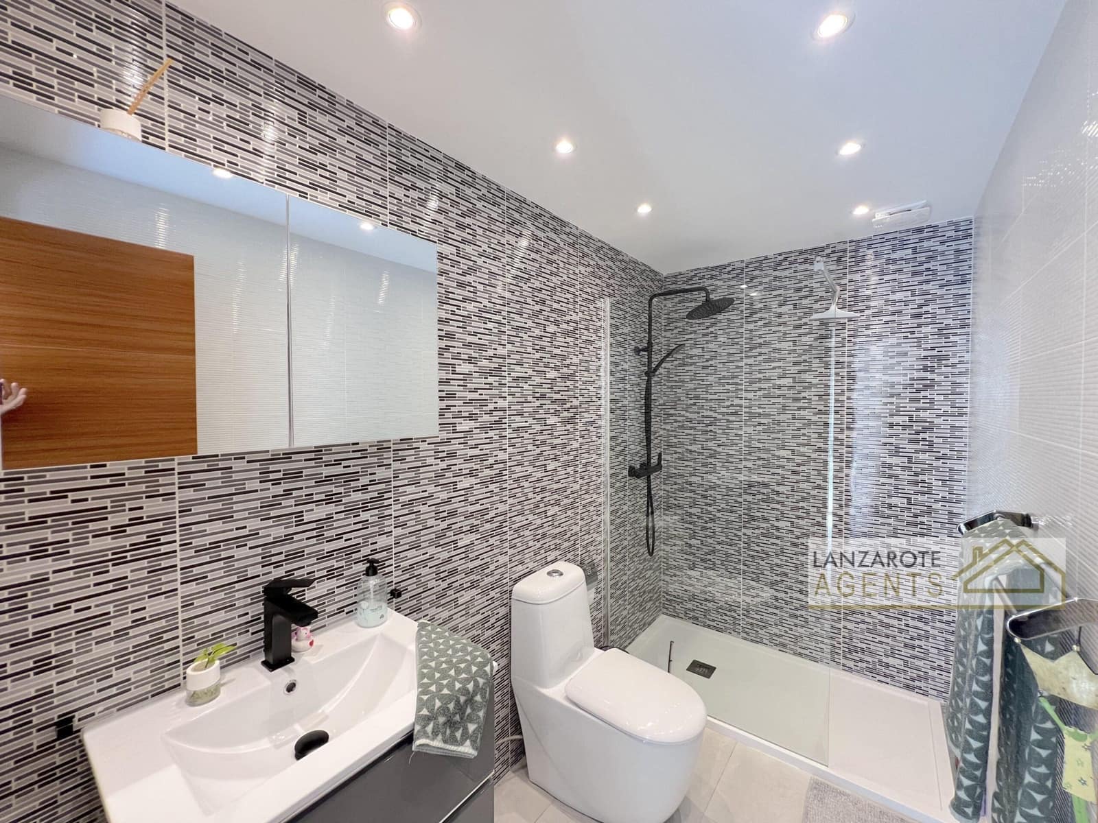 2 Zimmer Villa zu verkaufen in Playa Blanca - 465.000 € (Ref: 9311967)