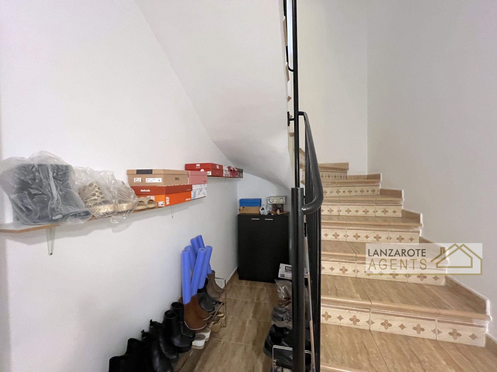 2 soverom Villa til salgs i Playa Blanca med garasje - € 325 000 (Ref: 9319884)